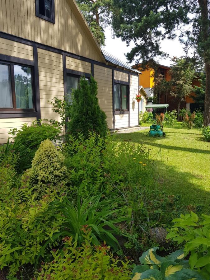 Appartamento Sunnyhouse Jūrkalne Esterno foto